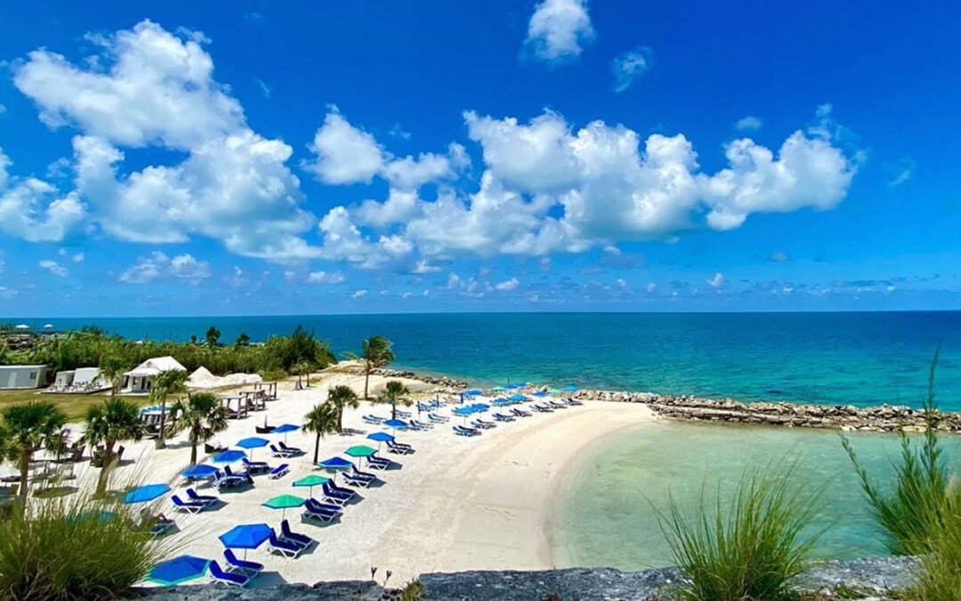 A Beach Lover’s Guide: Dockyard’s Beaches