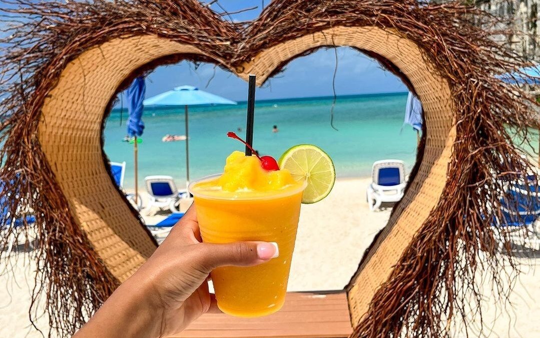 Sip N’ Savor: Exploring Dockyard’s Beverage Scene