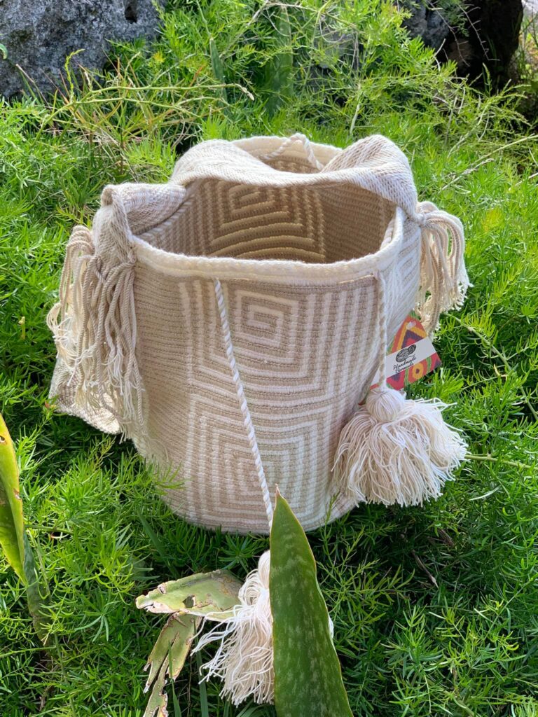 472683613 1704938323418769 6112039213825735270 n 768x1024